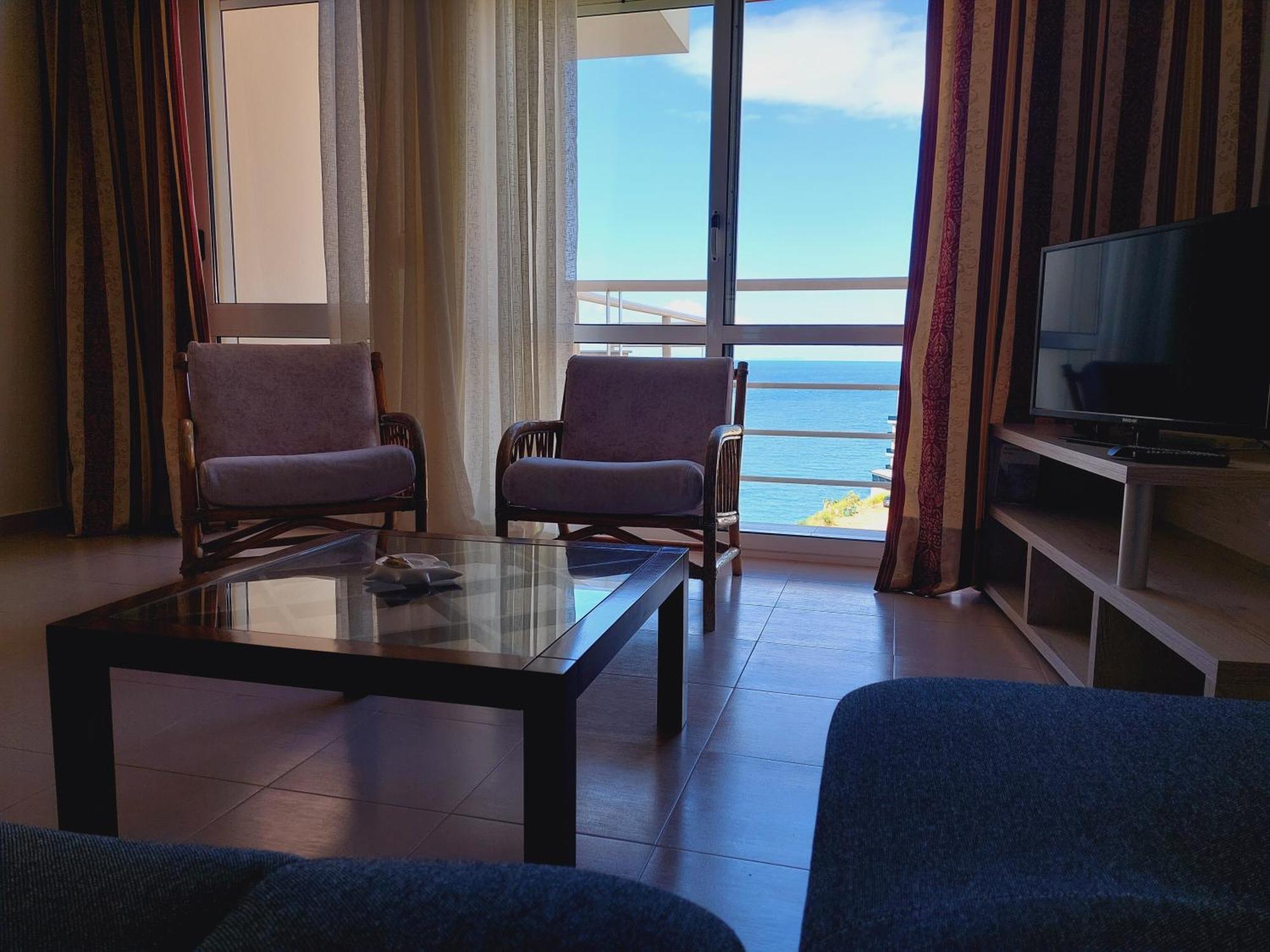 Chill Out Apartment Sarandë Buitenkant foto