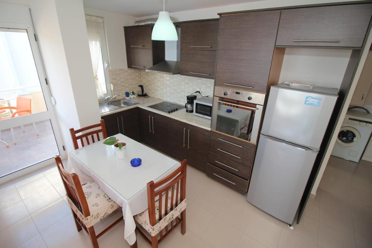 Chill Out Apartment Sarandë Buitenkant foto